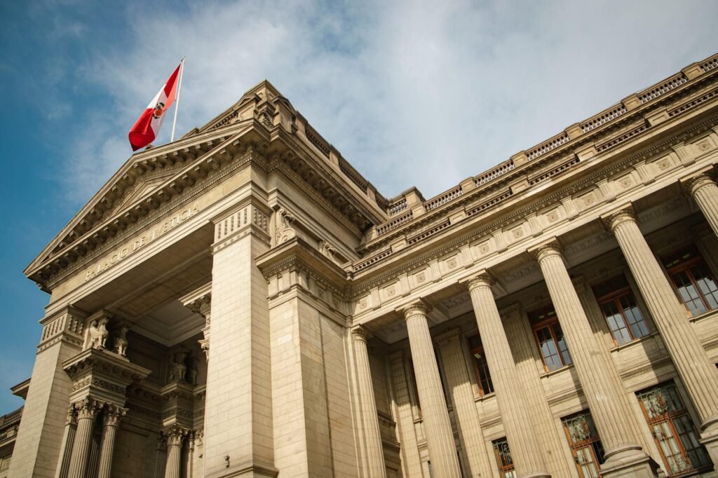 A Disputed Jet Deal and Pressure From the Trump Administration Shake Peru’s Government