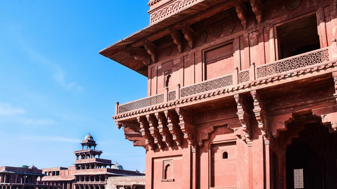 Allahabad HC slaps Rs 15L costs on man for suppressing facts in maintenance case against wife