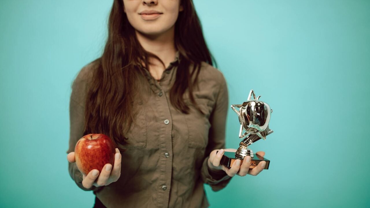 Artist Parul Magotra honoured at SHE Awards UK 2026