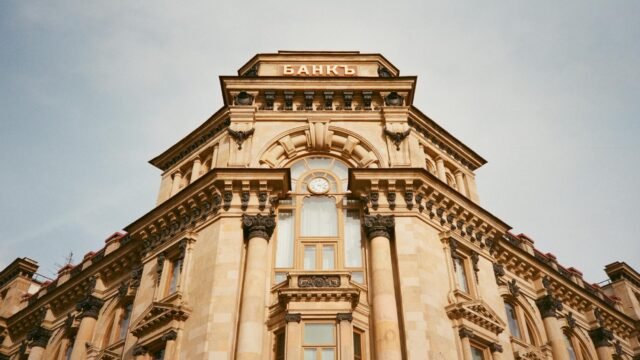 As Putin Orders That the Economy Be Fixed, Russia Grasps for Solutions