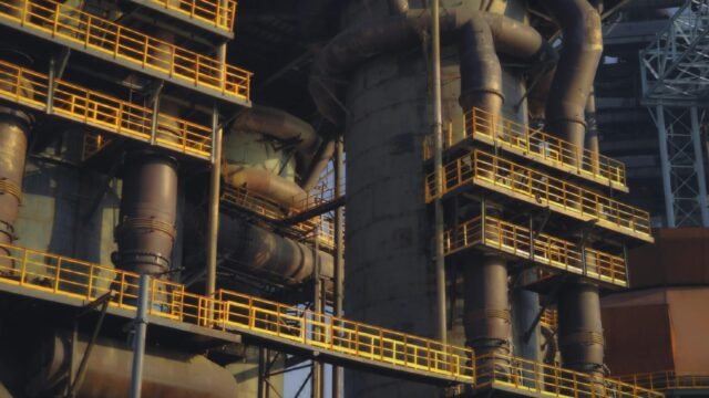 China’s Economy Starts to Show Cracks From Iran War