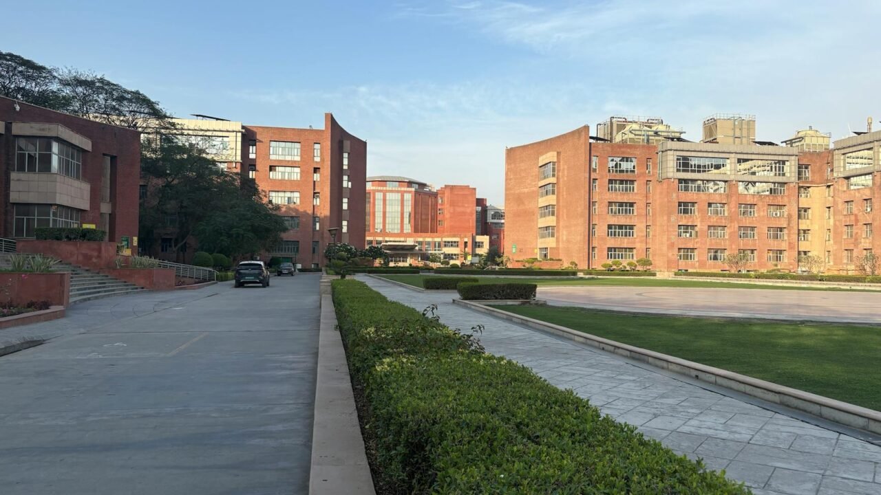 CM Omar invites private investment to boost higher education in J&K