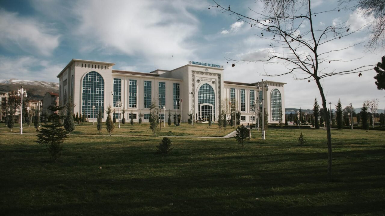 DC Budgam Transfers Five Naib-Tehsildars