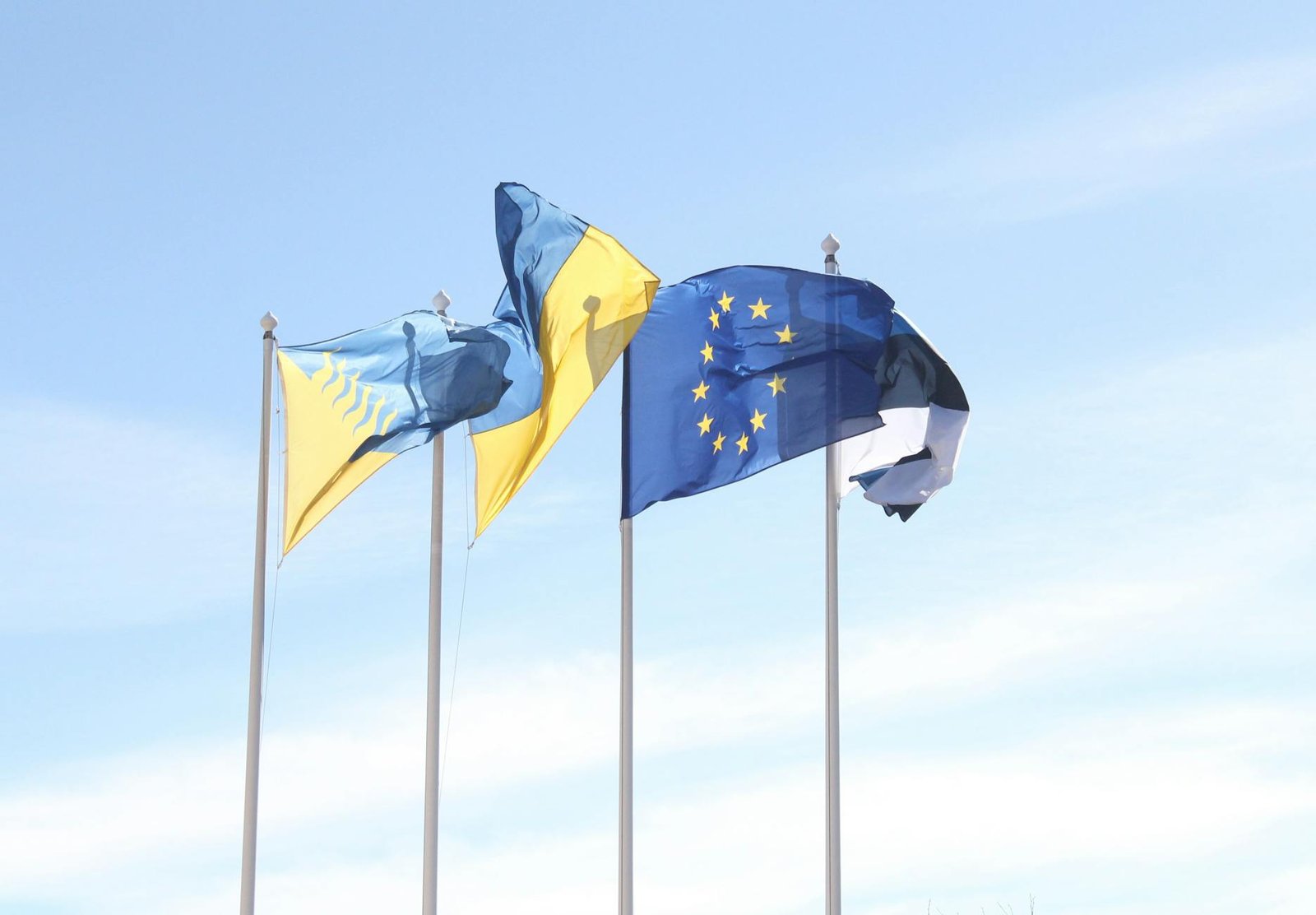 EU Nears $106 Billion Ukraine Aid Deal Amidst Hungarian Standoff