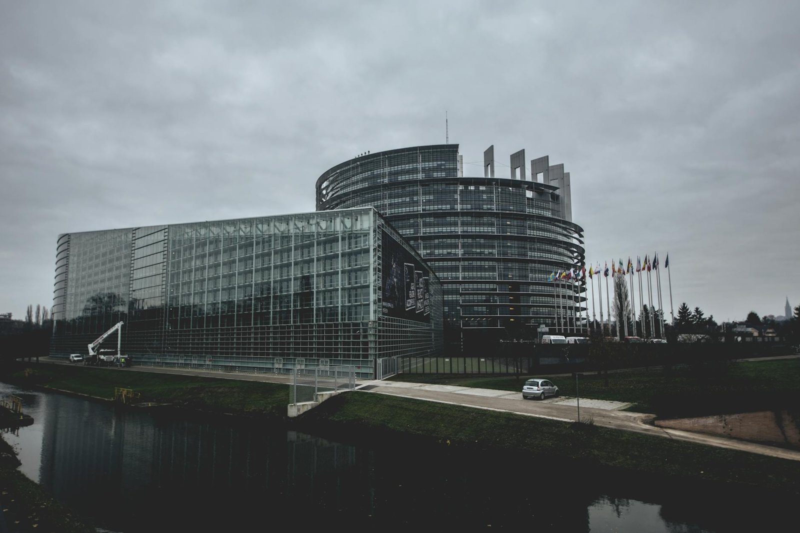 Europe Mulls What Mutual Defense Looks Like Outside NATO Europe Mulls What Mutual Defense Looks Like Outside NATO