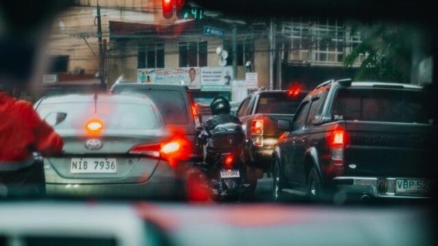Fuel Crisis Creates Commuter Crush in the Philippines