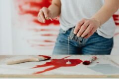 How Nieves González’s Painting of Lily Allen Made Her Famous