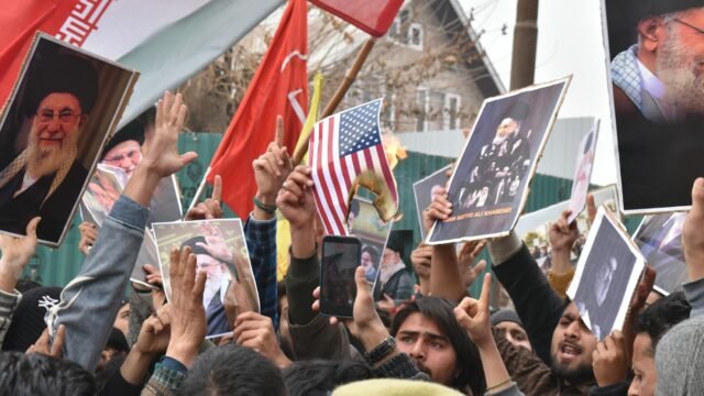 Iran War Live Updates: Trump Again Offers Conflicting Signals on War’s End