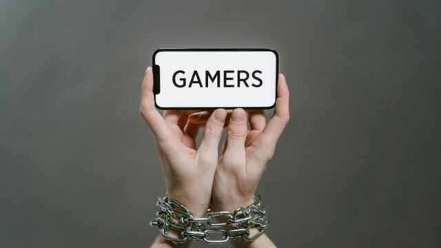 Jammu imposes ban on ‘inflammatory’ social media content