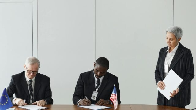 Kushner and Witkoff Traveling to Pakistan to Resume Talks With Iran