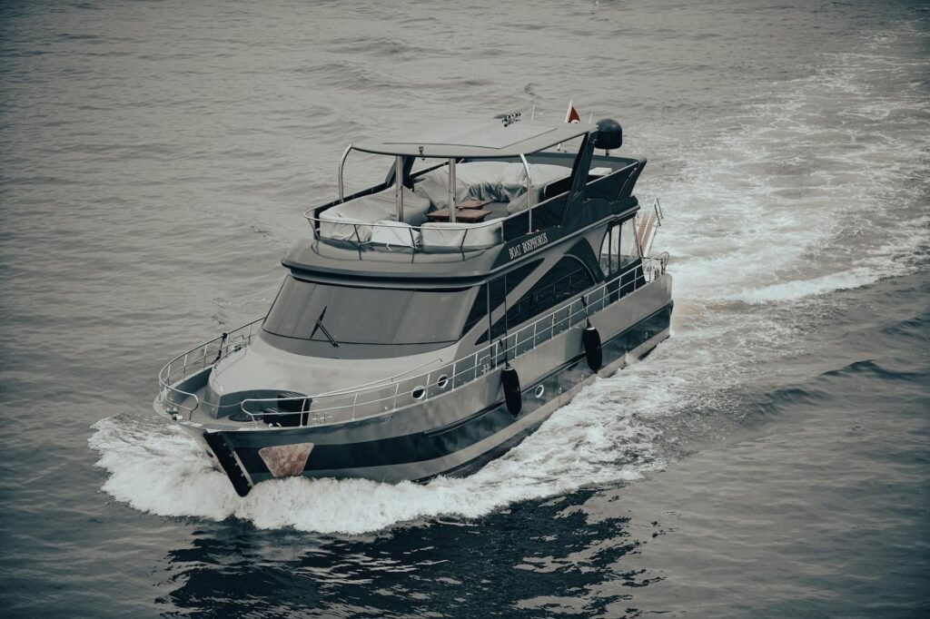 Luxury Yacht Linked to Russian Oligarch Passes Through Strait of Hormuz