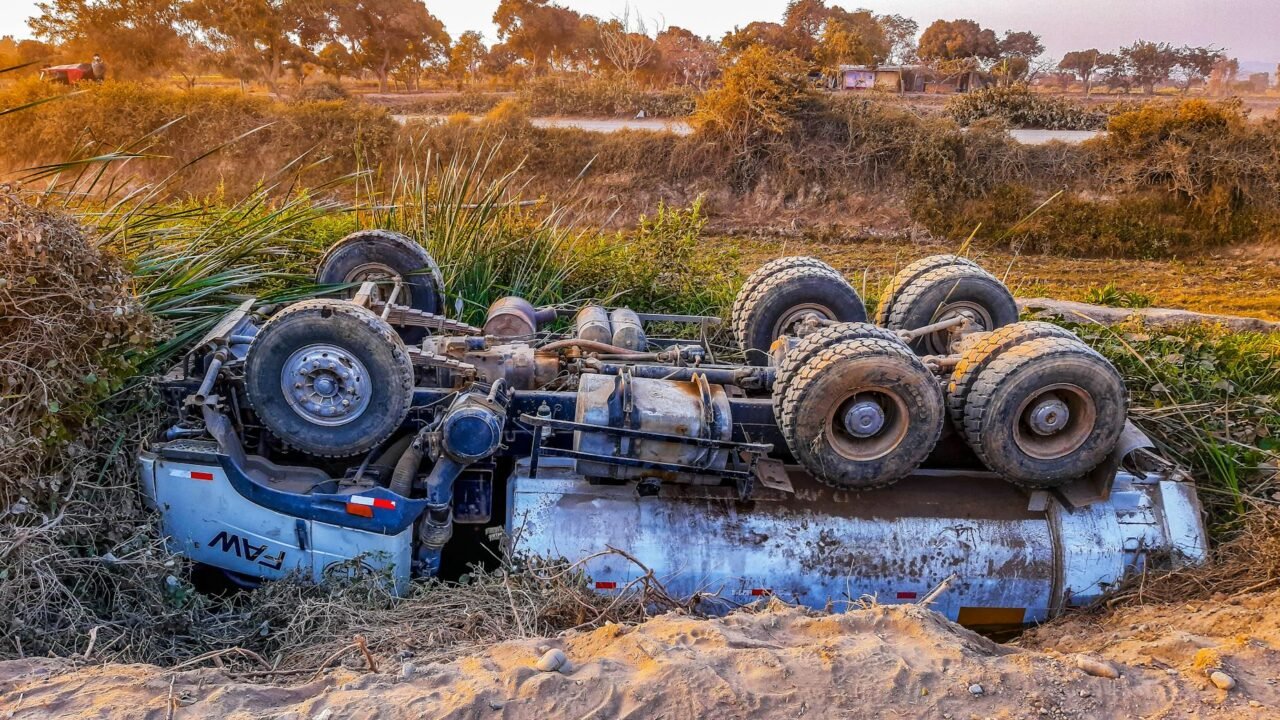 Mexico Car Accident Kills 4 Drug Investigators in Chihuahua.