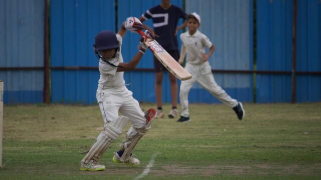 SRH beat CSK by 10 runs