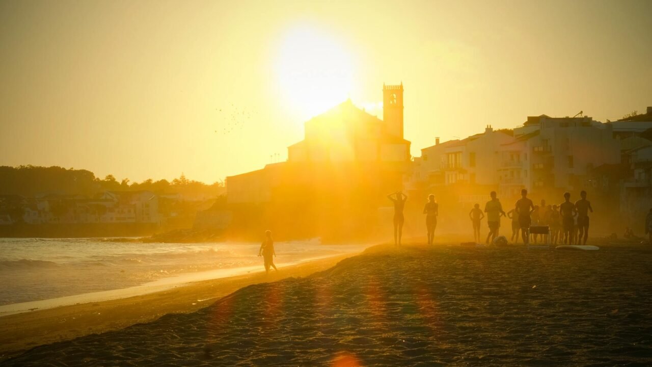 Europe Swelters as Unprecedented Spring Heatwave Shatters Records