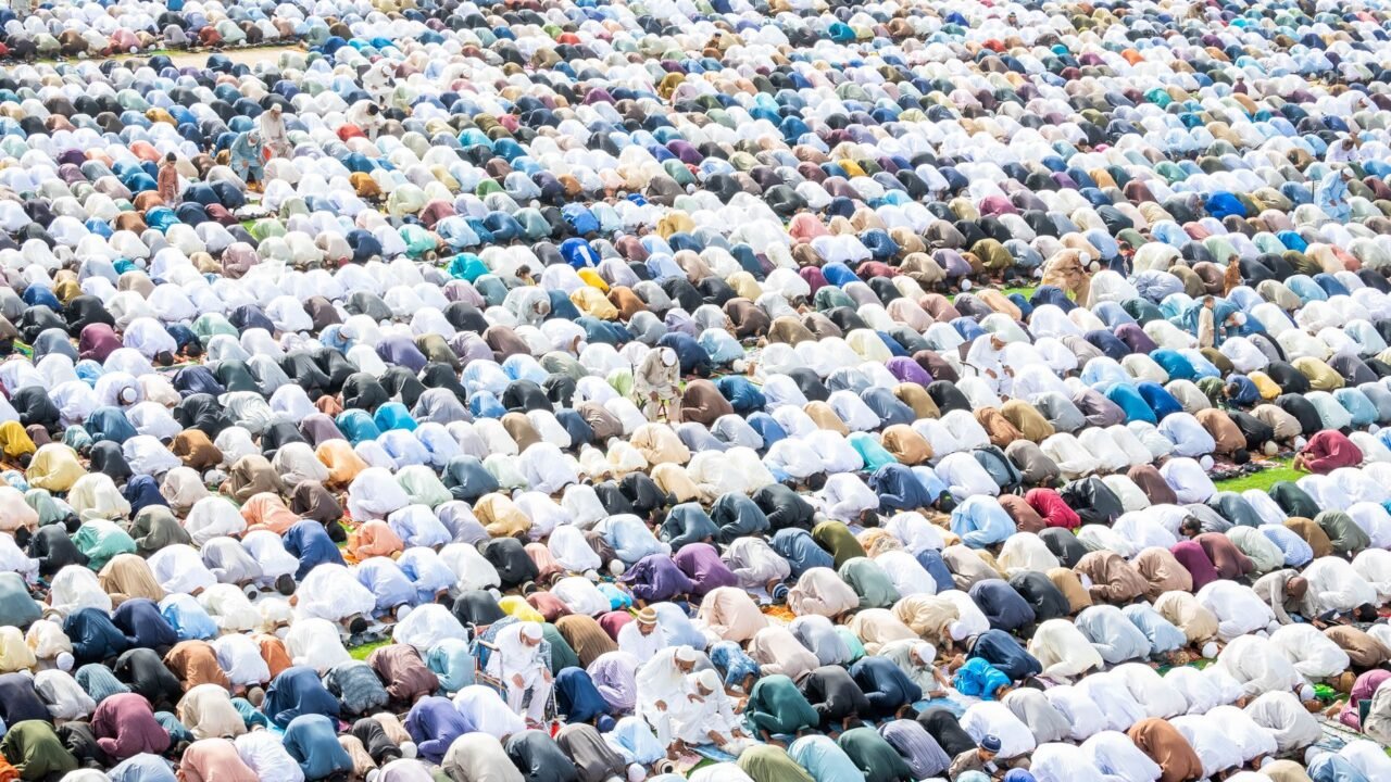 Muslims Worldwide Observe Eid Amidst Regional Conflicts and Hardship