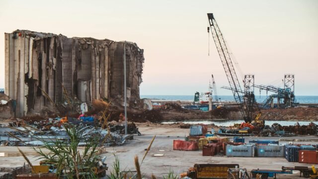 As Israel Entrenches, Frustration With Hezbollah Turns to Support