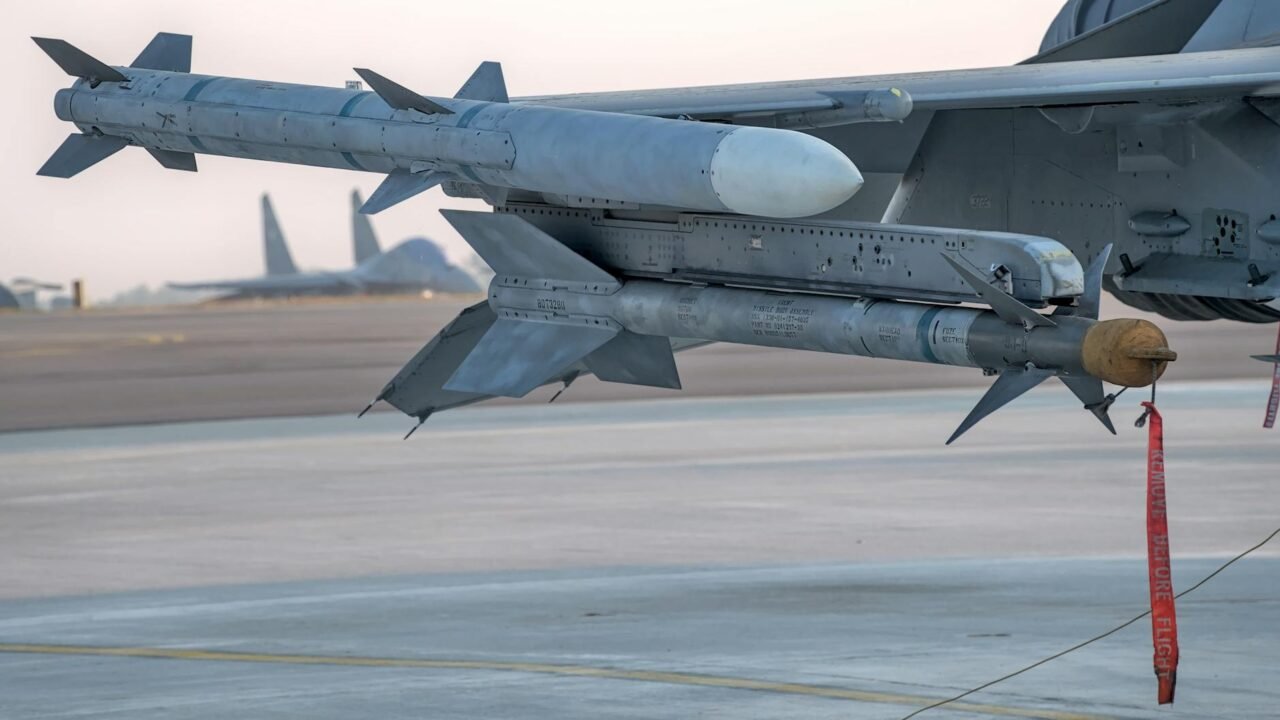 US Rushes Missile Sales to Gulf Amidst Dwindling Air Defense Stockpiles