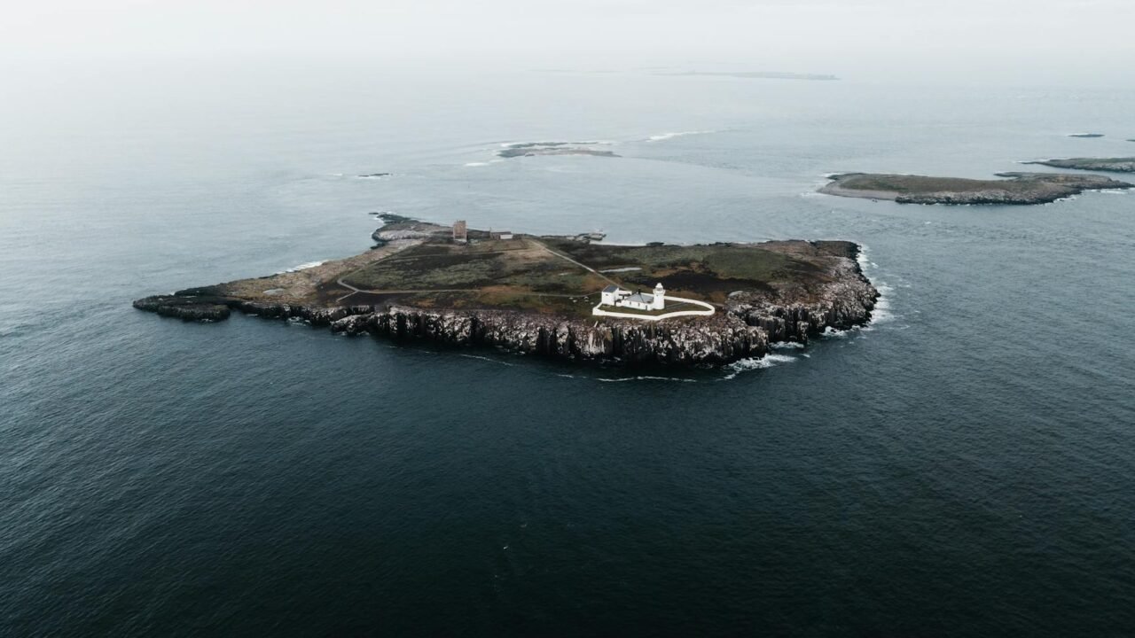 British Paratroopers Airlift Aid to Remote Island Amid Health Scare