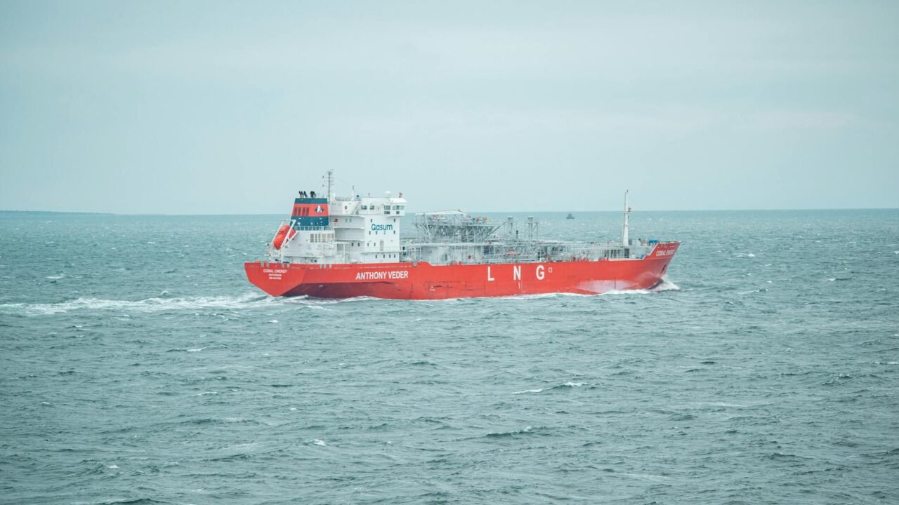 Canada and Germany Forge Landmark LNG Export Deal