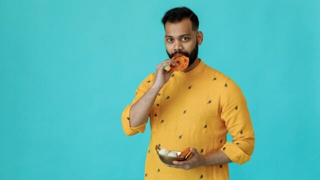 Cultural Etiquette: Choosing the Right Men’s Ethnic Attire for Different Festivals
