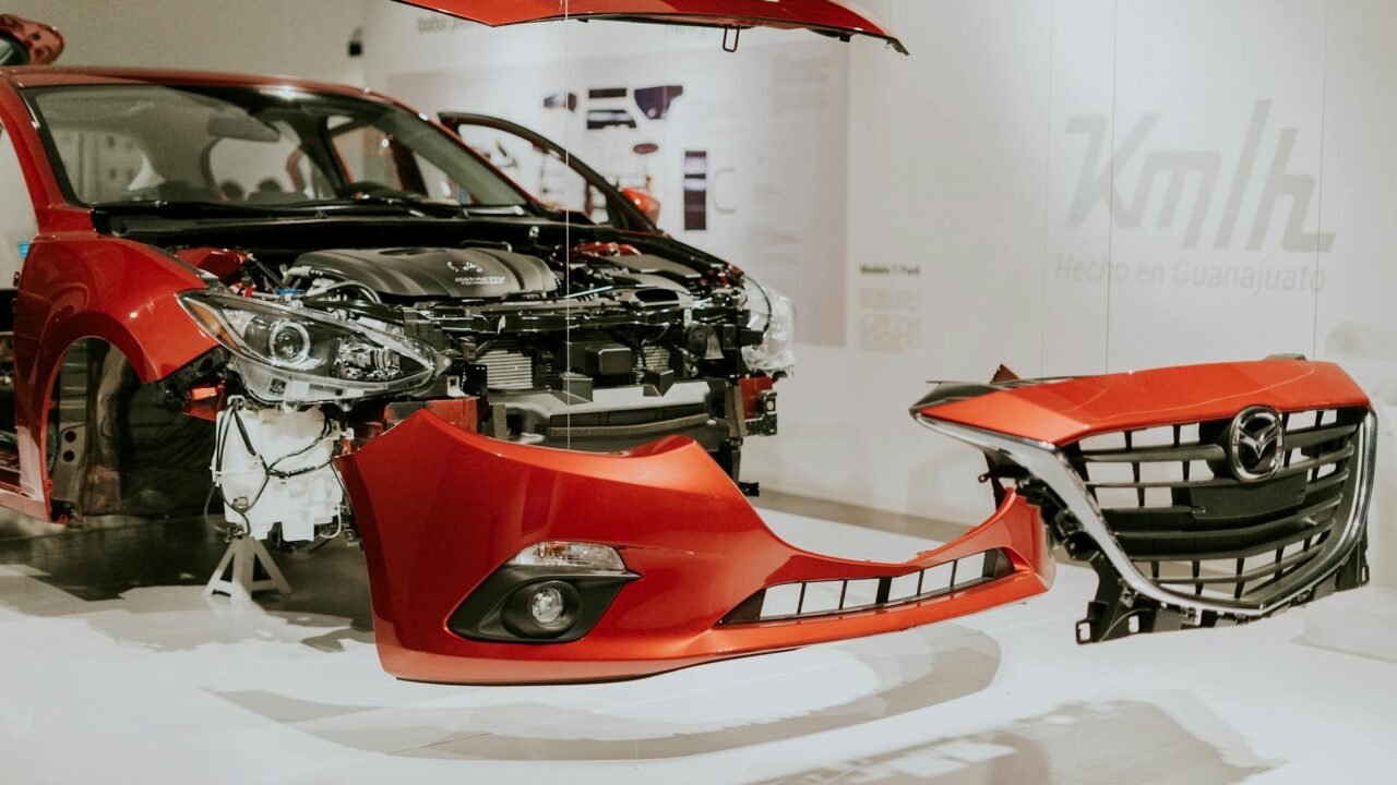 US Automakers’ Canadian Future Uncertain Amidst Trade Tensions