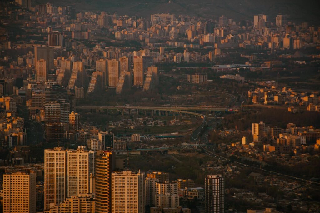 Earthquake Shakes Tehran, Where Nerves Are Already Strained by Iran War