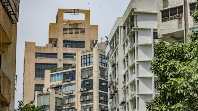‘Extremely heartbreaking’: President Murmu on loss of lives in Delhi building fire