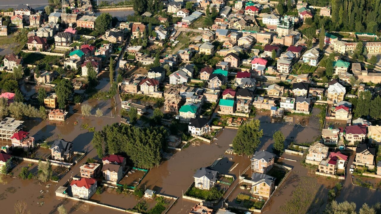 China’s Intense Storm Triggers Deadly Floods, Tens of Thousands Displaced