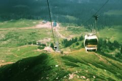 Hundreds Rescued After Gulmarg Cable Car Develops Technical Snag