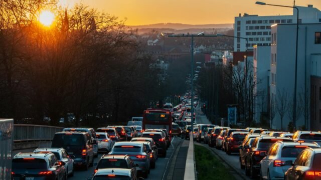 In Berlin, Cars Are a Culture War Flashpoint