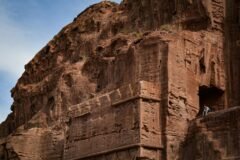 Jordanians Struggle as Mideast Wars Scare Tourists Away