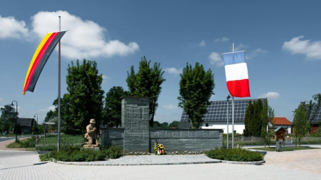 Lithuania, Once Occupied by Germany, Is Glad German Troops Are Back