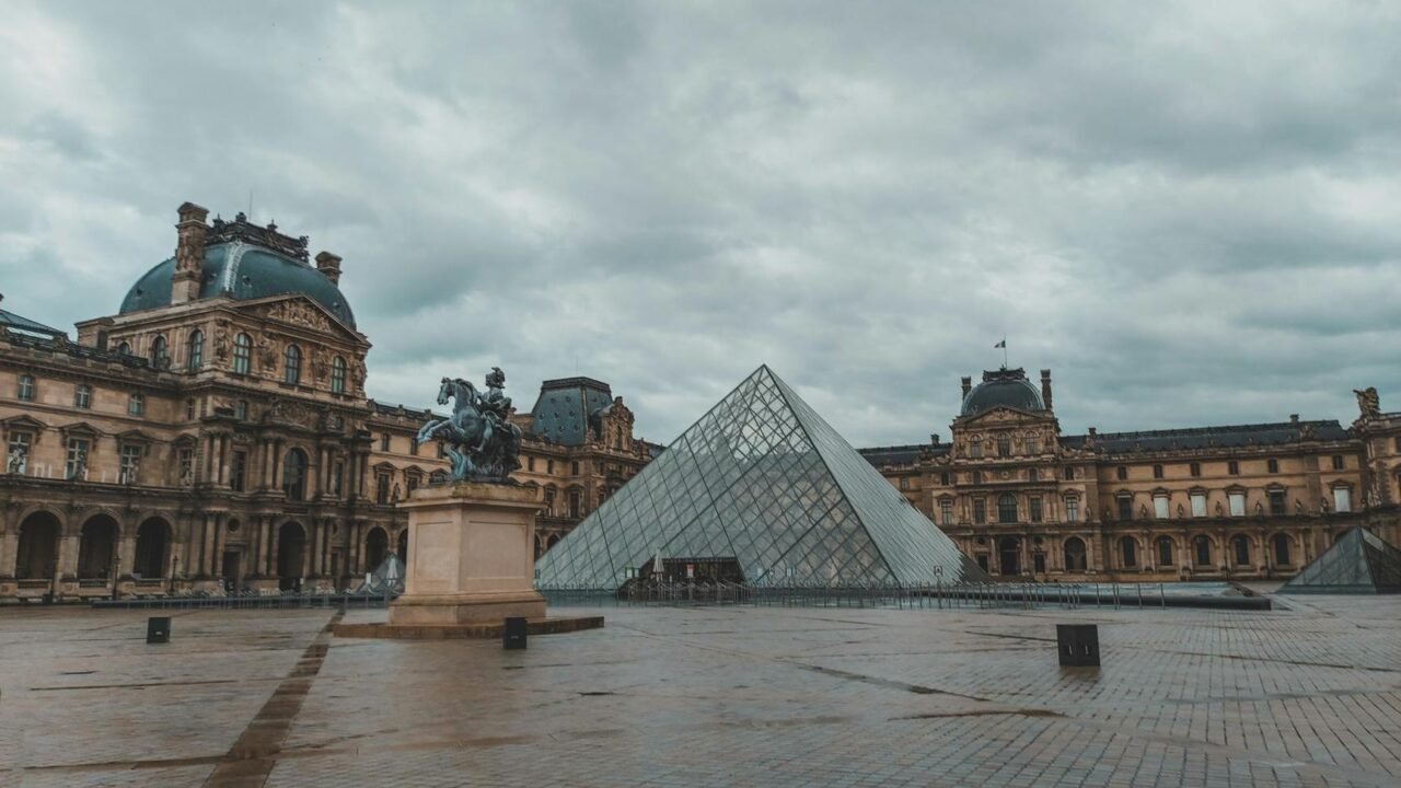 Louvre Taps Architects for Major Expansion, New Mona Lisa Space Planned