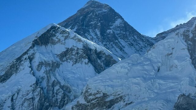 Nepal’s mountaineer Kami Rita Sherpa  climbs Mt Everest for 32nd time, beats own record