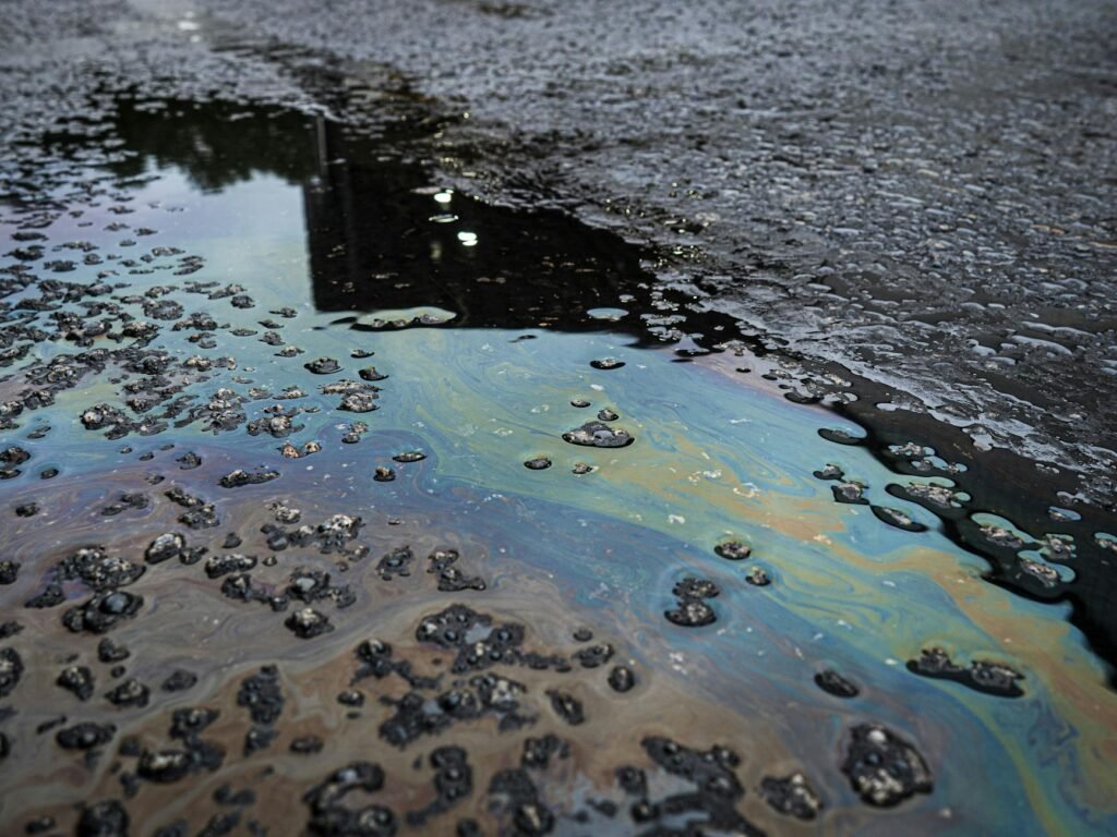 Oil Slick Is Detected Off Kharg Island in the Persian Gulf