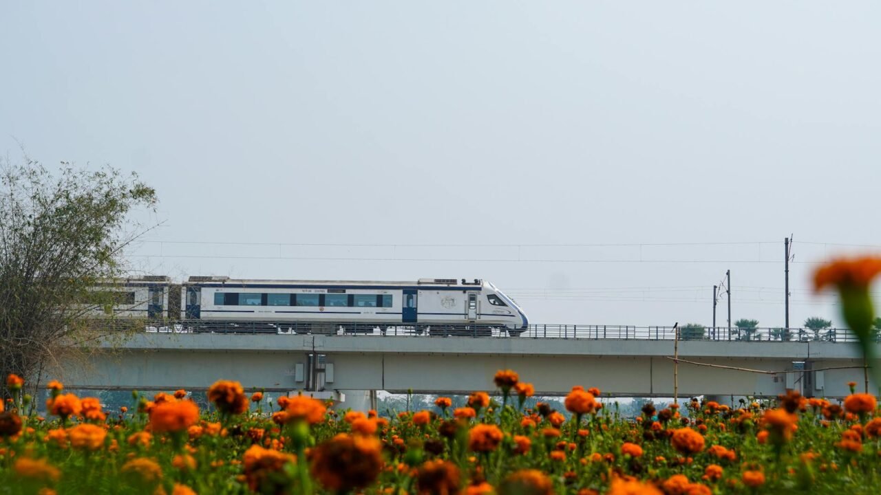 Jammu-Srinagar Vande Bharat Express Exceeds 1 Lakh Passengers in Record Time