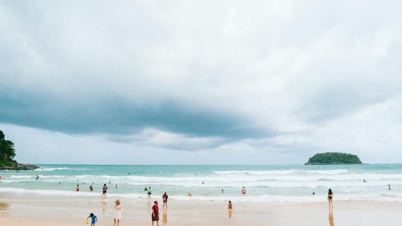 Russians Forge New Lives in Phuket Amidst Unsettled Futures