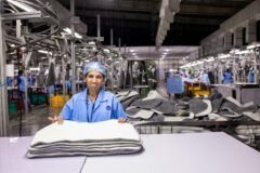 Samsung Unions Approve Pay Deal That Highlights Inequality of A.I. Age