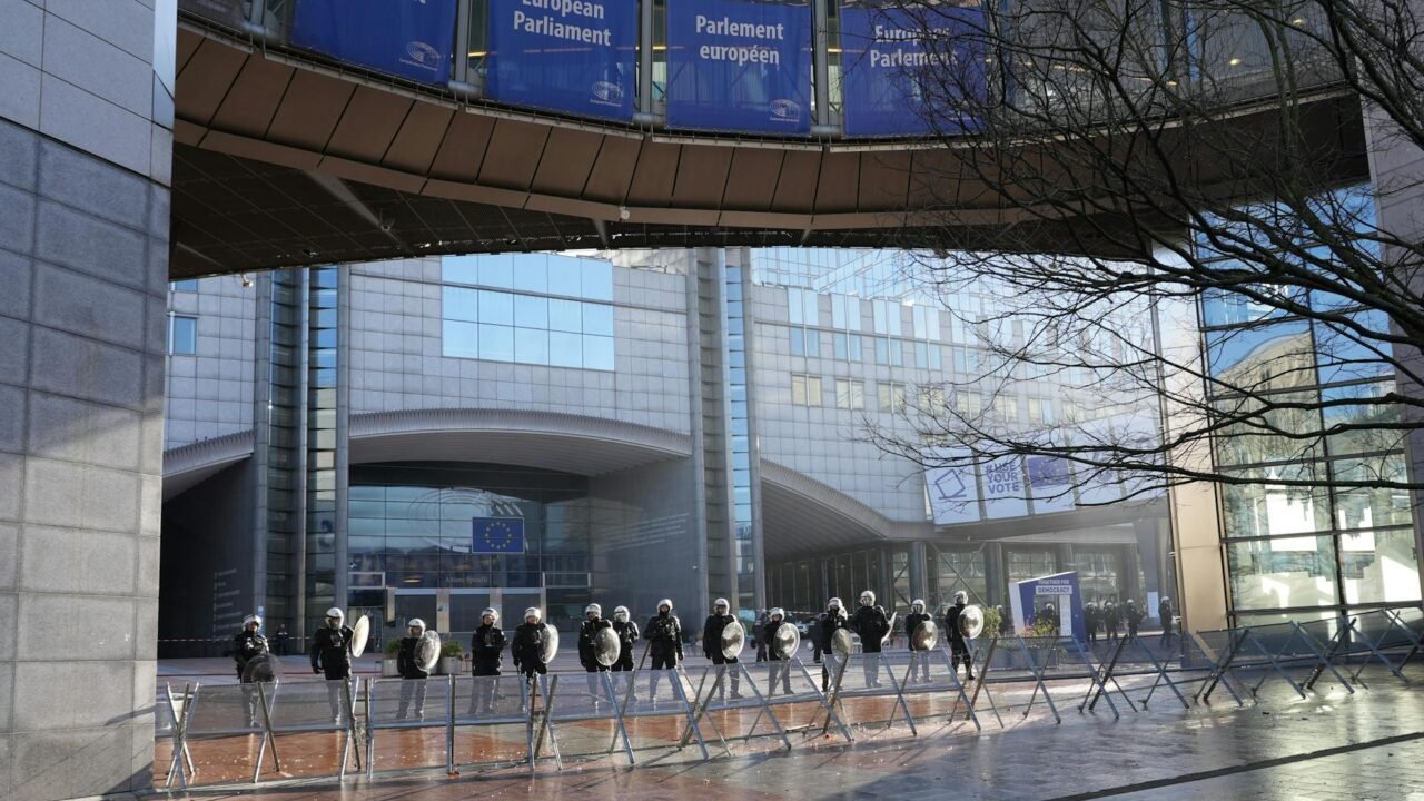 European Voters Lean Right Amid Economic Woes, UK Elections Offer Clues
