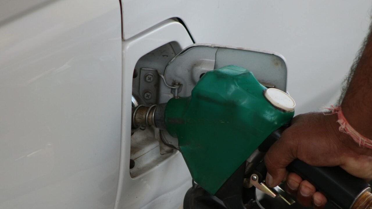 Waaree Energies Secures Contract for Green Hydrogen Project in Karnataka
