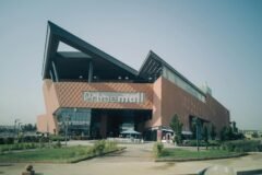 Wave Mall celebrates 12th anniversary with enthusiasm