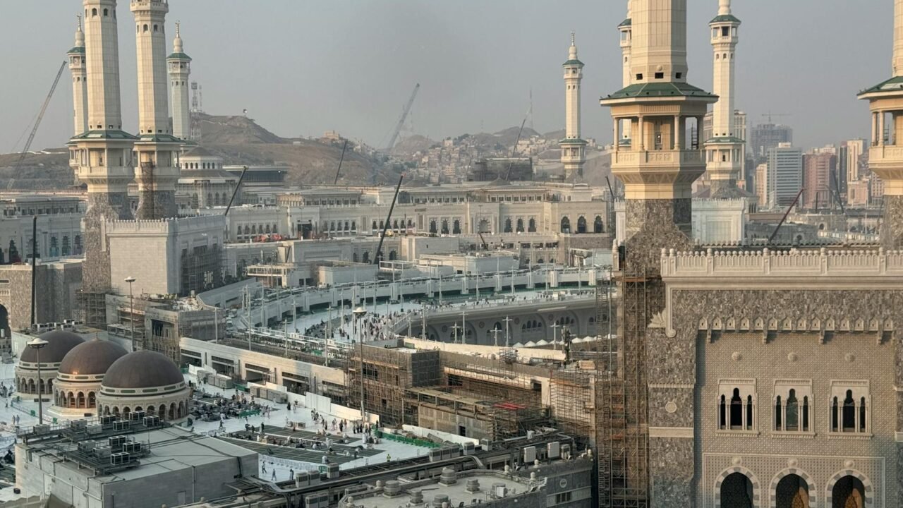Saudi Arabia Reassesses Lavish Spending Amid Financial Headwinds
