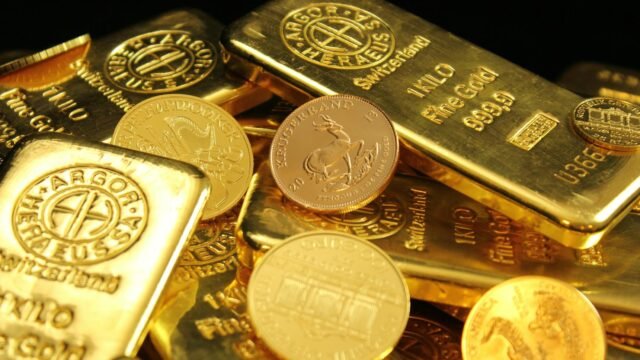 Why Countries Are Stocking Up on Gold
