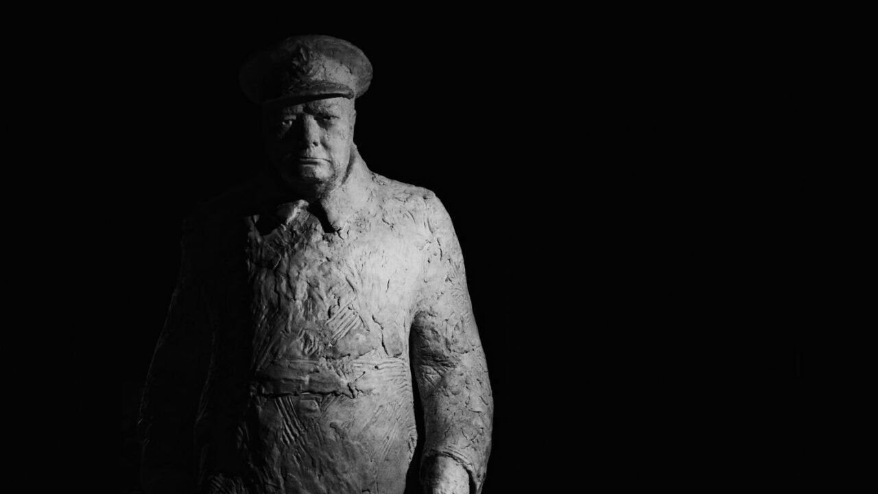 Artist Withdraws Work from London Gallery Over Churchill Famine Claims