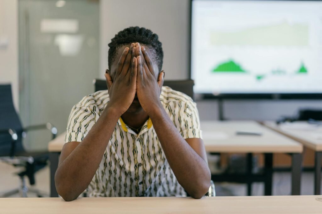 For Dubai’s Migrants, War Is One More Worry in Super Stressed Lives