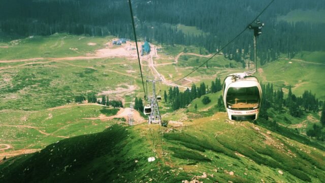 Gulmarg gondola reopens after month-long shutdown following technical snag