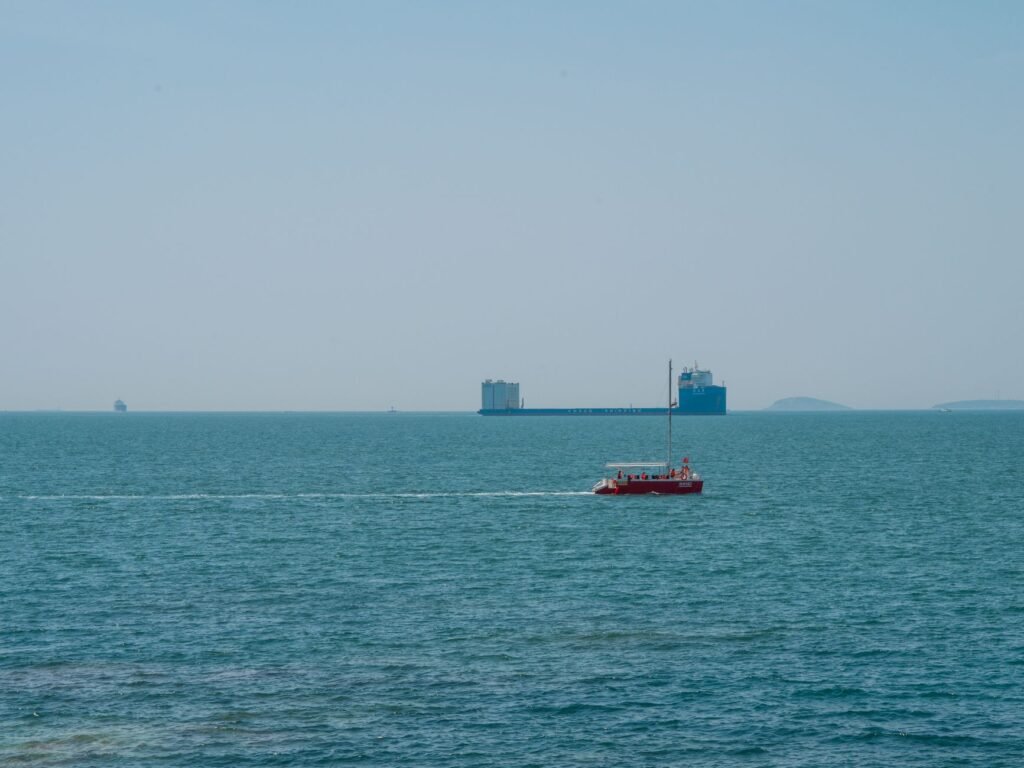 Houthis Threaten to Widen Iran War by Blocking Israeli Shipping in Red Sea