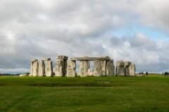 In Ancient Pits Near Stonehenge, Scientists See Hints of Solstice Ritual