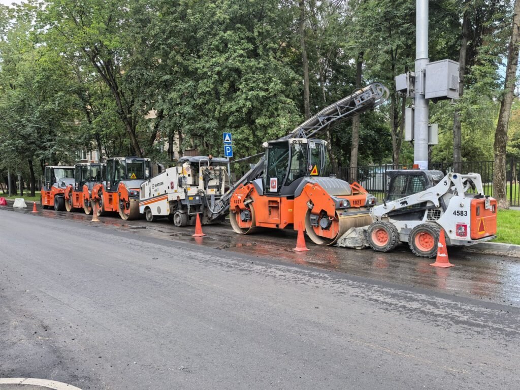 Jammu MC launches AI-based pothole detection system, deploys road repair machines