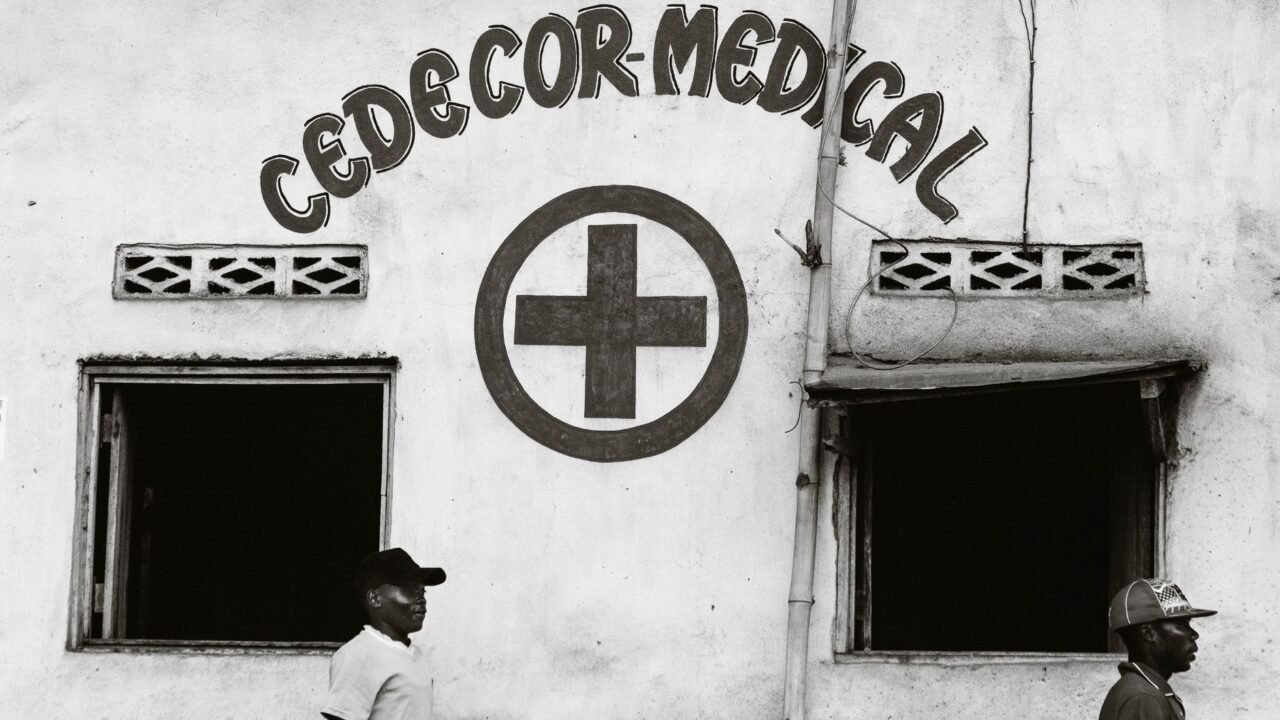 Congo Ebola Outbreak: Mistrust and Grief Hamper Virus Containment Efforts